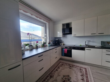 Sehr große Familienwohnung in ruhiger Zentrumslage – ideal auch als 4er-WG