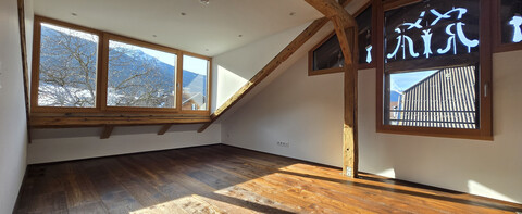 PENTHOUSE m. Holzdachstuhl 3-Zi. - Götzens 