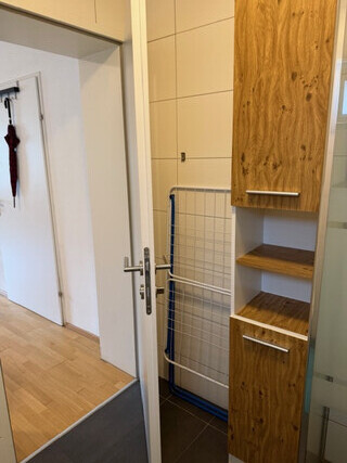 1 Zimmer, Küche separat