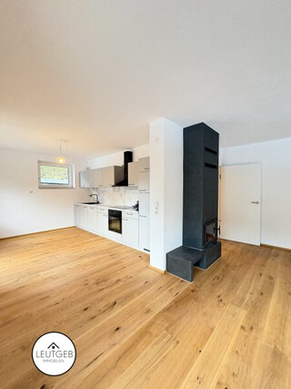 IDEAL für Eigennutzer & Anleger - Modernes Mehrfamilienhaus zu verkaufen!