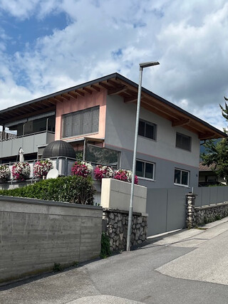 Privatverkauf in Zirl: Energieeffizientes Zweifamilienhaus, in sonniger Ruhelage, sofort beziehbar!