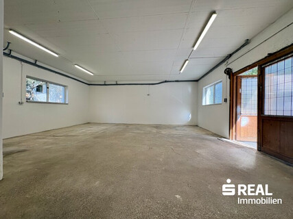 Gepflegtes Lager mit 3 Stellplätzen in Kitzbühel – flexible Raumgestaltung möglich!