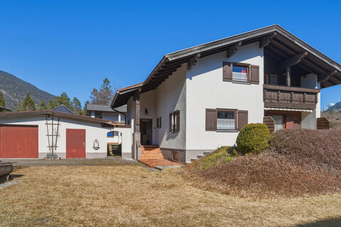 Rarität! Tiroler Einfamilienhaus mit großem Garten und Freizeitwohnsitzwidmung im Lechtal zu kaufen.