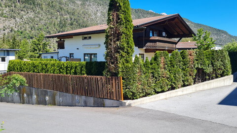 großes Einfamilienhaus in Stams