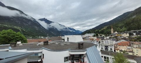 Luxuriöses Appartement mit grosser Terrasse und Traum-Ausblick auf Landeck zu vermieten