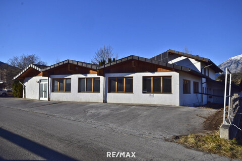 Vielseitig nutzbare Gewerbefläche in Natters zu vermieten!