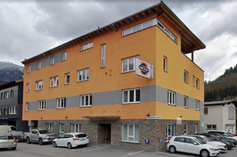 Landeck-Bruggen: ATTRAKTIVE GESCHÄFTSRÄUME für Gewerbe, Arzt-/Therapieeinrichtungen etc. zu vermieten (267 m²) u. 7 Parkplätzen 