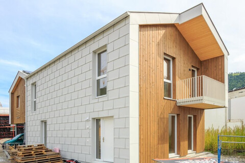 Neubau-Doppelhaus inmitten von Mieders