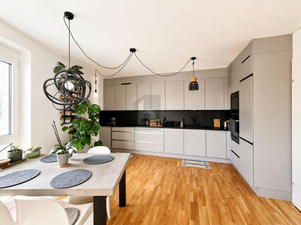 Preisreduktion! GRÜNE OASE MIT TERRASSE NEBEN DEM STADION LIEBENAU