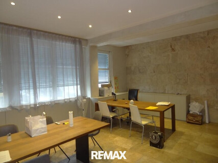 Büro- und Praxisfläche in verkehrsgünstiger Lage von Hall in Tirol  mit  ca. 199m² neu zu vermieten