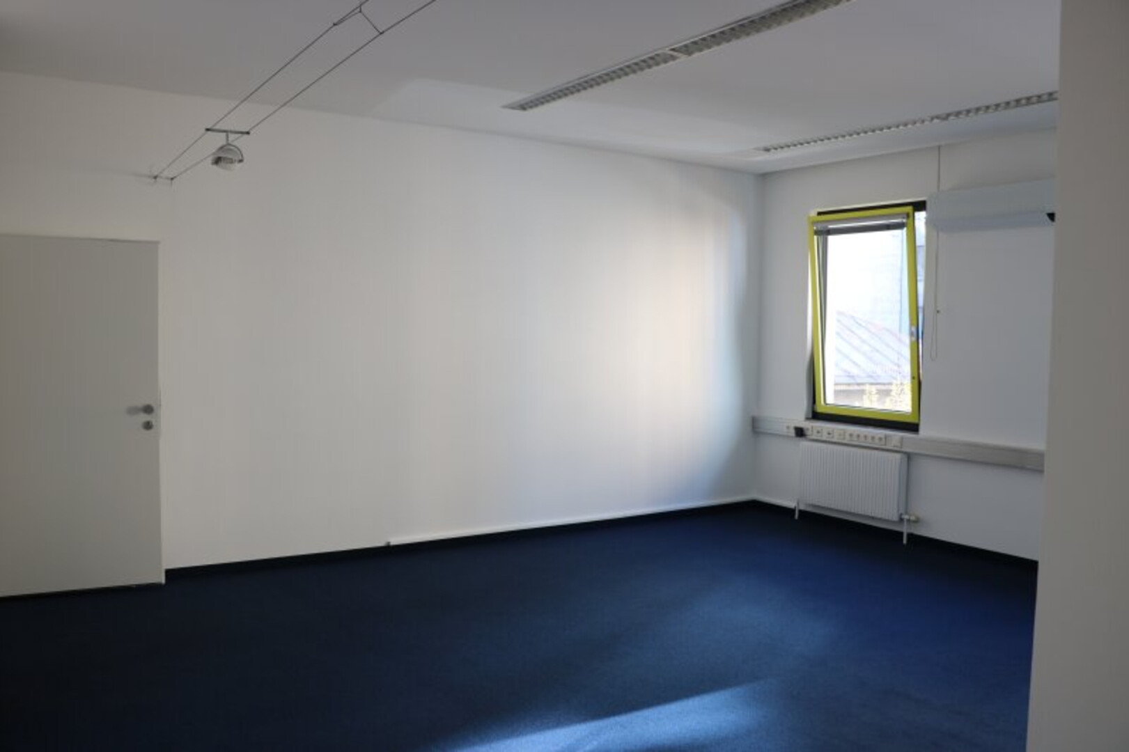 Geräumige Bürofläche 123 qm im 1. OG - Nähe Landhausplatz