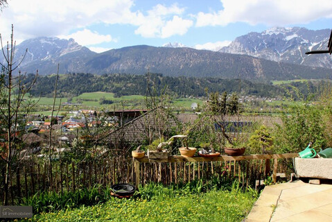 Gepflegtes Ein- bis Zweifamilienhaus auf 1.900 m² Grundstück