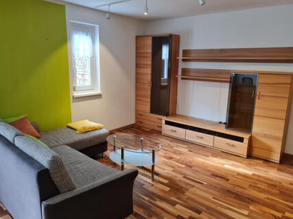 Top gepflegte 2 Zimmer Wohnung mit kleinem Garten ab sofort zu kaufen