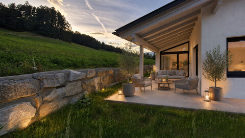 Ein Ort zum Ankommen – Bungalow mit Wohlfühlgarten und beeindruckendem Bergpanorama