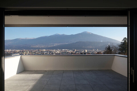Blick über Innsbruck - Moderne 2 Zimmer Wohnung in Hötting