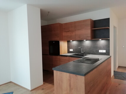 2-Zimmer-Wohnung mit Balkon und Tiefgarage