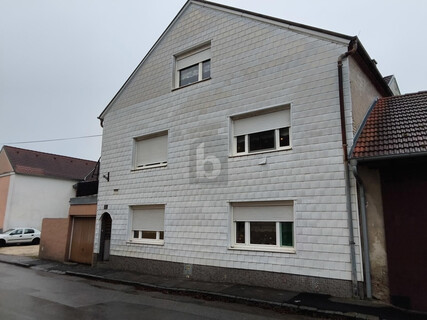CHARMANT MIT INNENHOF & BALKON ? SOFORT BEZIEHBAR!
