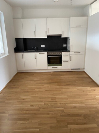 I WG geeignete 2-Zimmer-Wohnung inkl. Tiefgaragenabstellplatz I