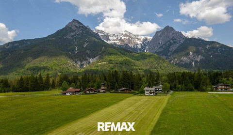 Exklusives Projektgrundstück in sonniger Lage mit unverbaubarem Bergblick