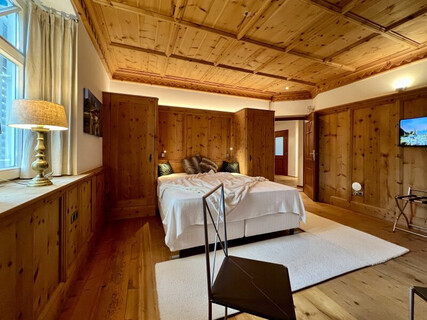 Kitzbühel: Exklusive Jahrhundertwende-Residenz mit privatem Spa & Indoor-Pool