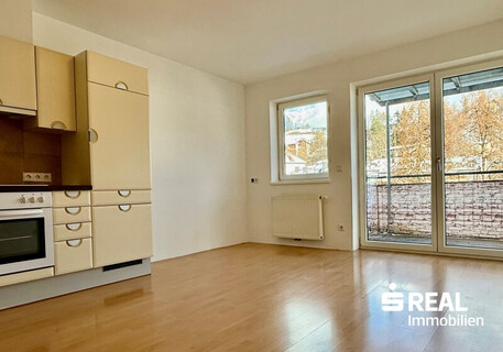 Praktische 2-Zimmer-Wohnung mit Balkon und zwei Parkplätzen in Imst