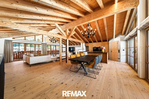 Chalet in Bestlage von St. Ulrich - Erstbezug