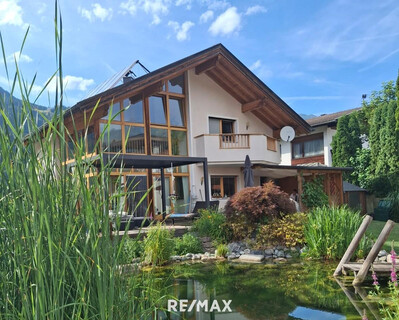 VERKAUFT!!!!Sonnenresidenz in Prutz – Einfamilienhaus in Bestlage mit idyllischem Teich!