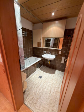 Vermiete Central Gelegene 3 Zimmerwohnung in Schwaz