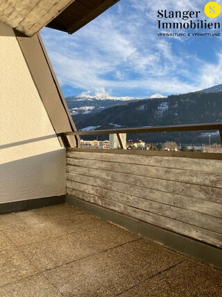 VERKAUF HALL-Fassergasse 
sonnige Garconniere mit Balkon und Abstellplatz