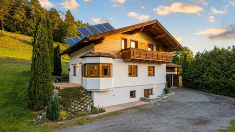 Ruhig wohnen, großzügig leben – Wohnhaus mit Potenzial in Gunglgrün