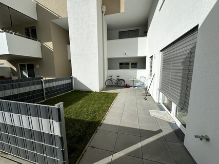 Helle freundliche Wohnung für Singles  in Weer mit kleinem Garten und Terrasse