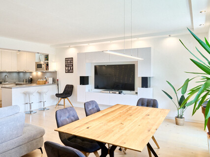 Sonniger Freizeitwohnsitz mit 2 Schlafzimmern und Südbalkon – wenige Gehminuten ins Zentrum