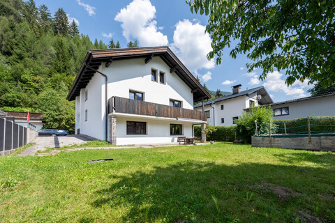 Bezugsbereites und umfassend saniertes Einfamilienhaus auf großzügigem Grundstück in Steinach