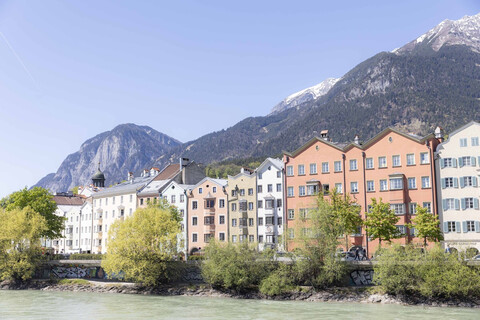 Große 2-Zimmerwohnung mit Balkon in zentraler Lage!