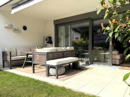 hochwertig ausgestattete 3 Zimmerwohnung mit Terrasse, Garten und TG-Platz  in Weer/ruhige Lage