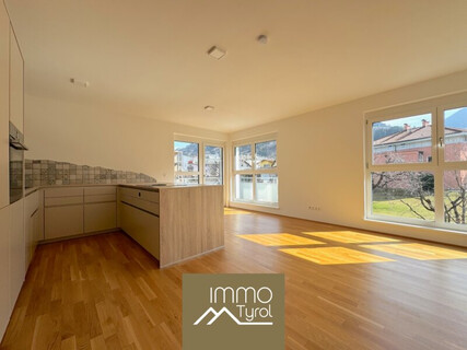 Neuwertige 2-Zimmer-Wohnung mit sonnigem Balkon in ruhiger Lage - Wattens