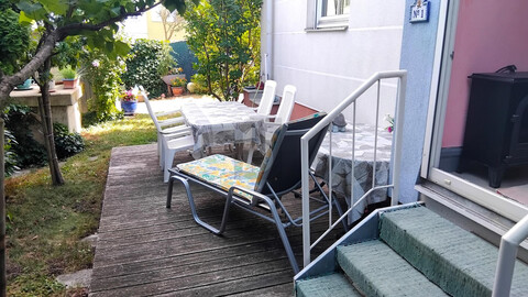 GARTENGENUSS MIT ZWEI TERRASSEN - LOGGIA -  TIEFGARAGENPLATZ