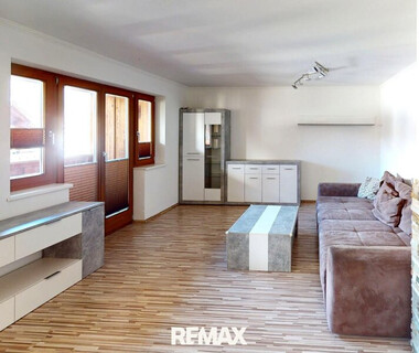 Neuer Preis!! Familienfreundliche 4-Zimmer-Wohnung in naturnaher Lage!