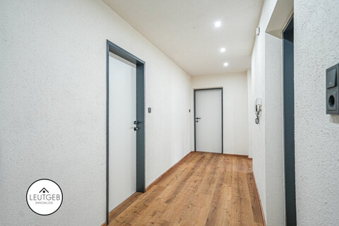 4-ZIMMERWOHNUNG MIT BALKON