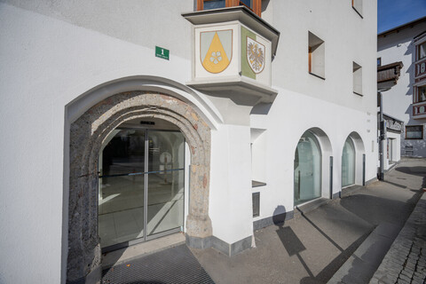 Große Geschäftsfläche im Ortskern!