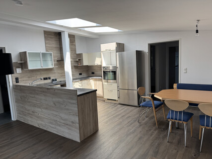 Schöne-Geräumige 2-Zimmer Wohnung mit Wohnküche