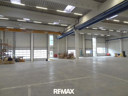 Zwei neue bzw. neuwertige Gewerbehallen gelangen im Gewerbegebiet von Wattens zur Vermietung - auch einzeln anmietbar
