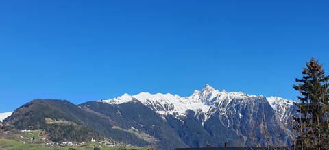 Baugrund in ruhiger Lage mit guter Bebauungsmöglichkeit!