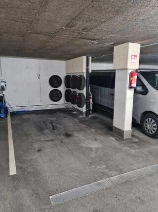 Garagen Stellplatz in Mils