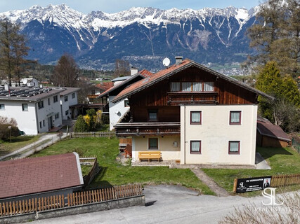 Grundstück bebaut in sonniger Lage von Sistrans