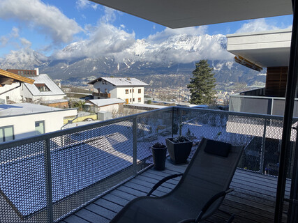 Penthouse in Aldrans - 41 m² Dachterrasse mit Innsbruck-Blick | 2 TG-Plätze | Tischler-Einbaumöbel