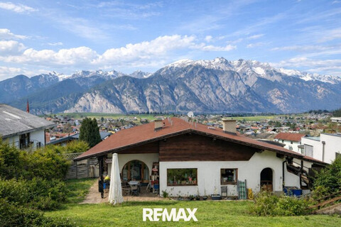 Charmantes Einfamilienhaus mit Einliegerwohnung – Ruhelage & Nordkettenblick in Axams!