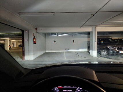 Autoabstellplatz  Tiefgaragenplatz