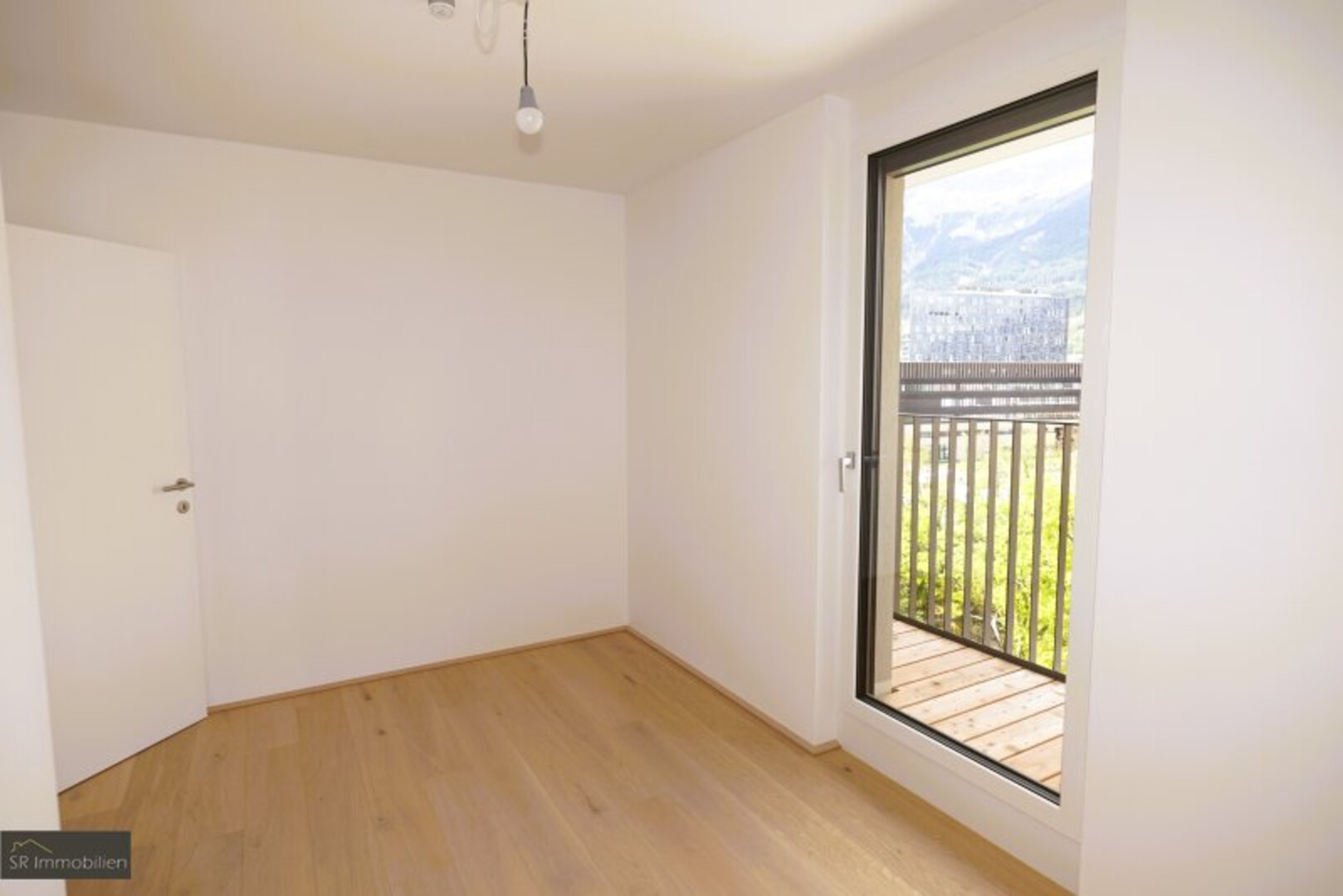Erstbezug mit Weitblick – stilvolle 3-Zimmer-Mietwohnung im 6. Obergeschoß mit zwei Loggien