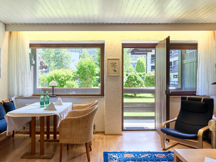 Freizeitwohnsitz/ Investment mit Tiefgarage im Haus Birkenwald